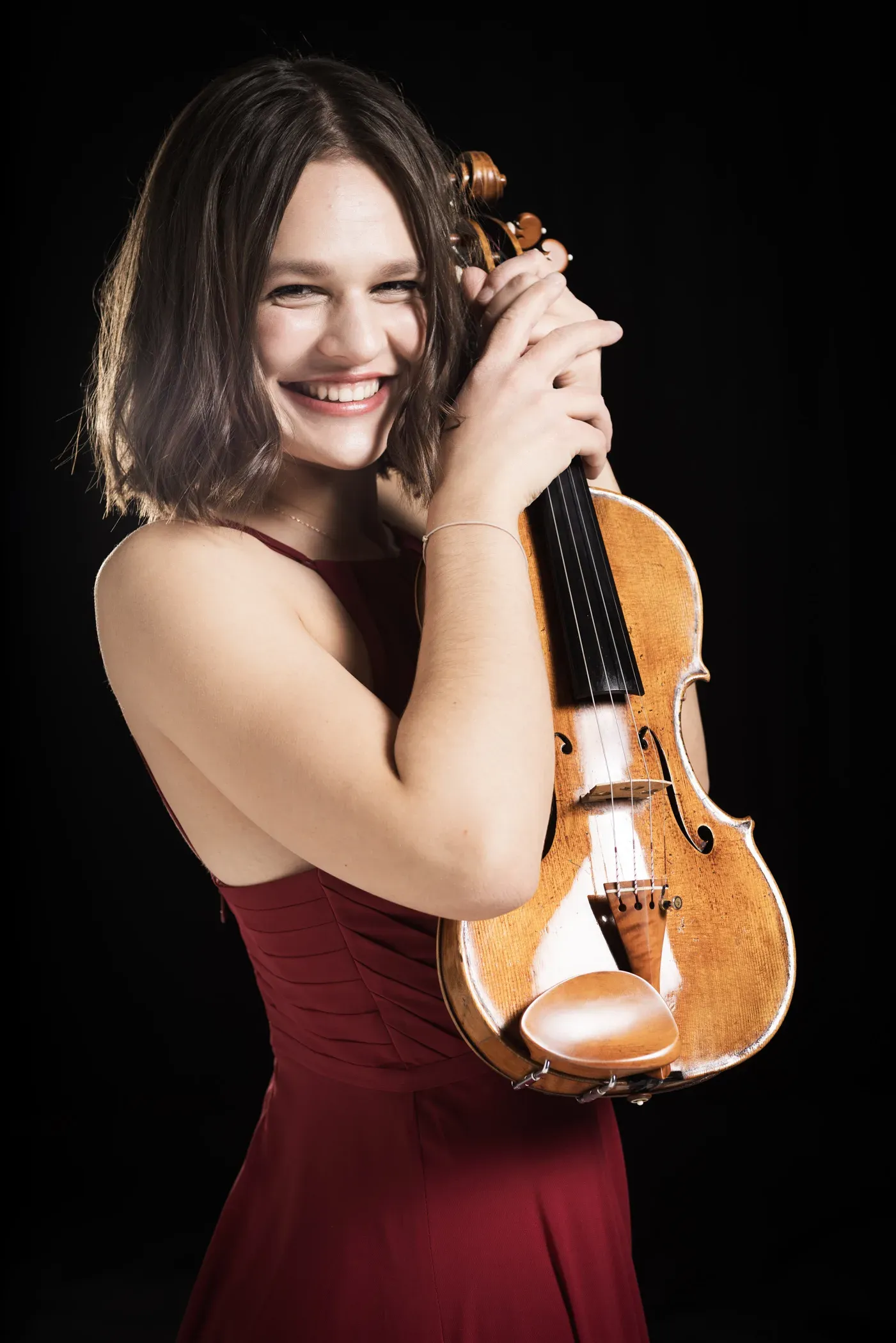 sara-goebel-portrait